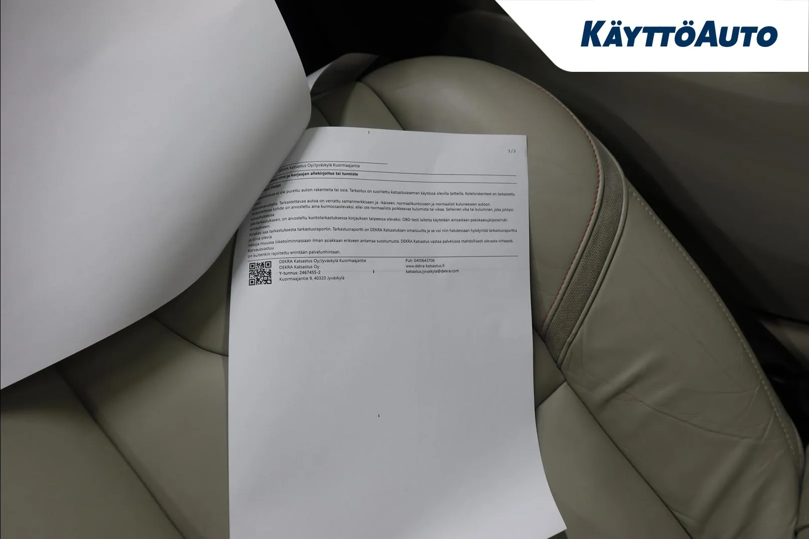 Volvo V40 Cross Country CTO-706 carousel image