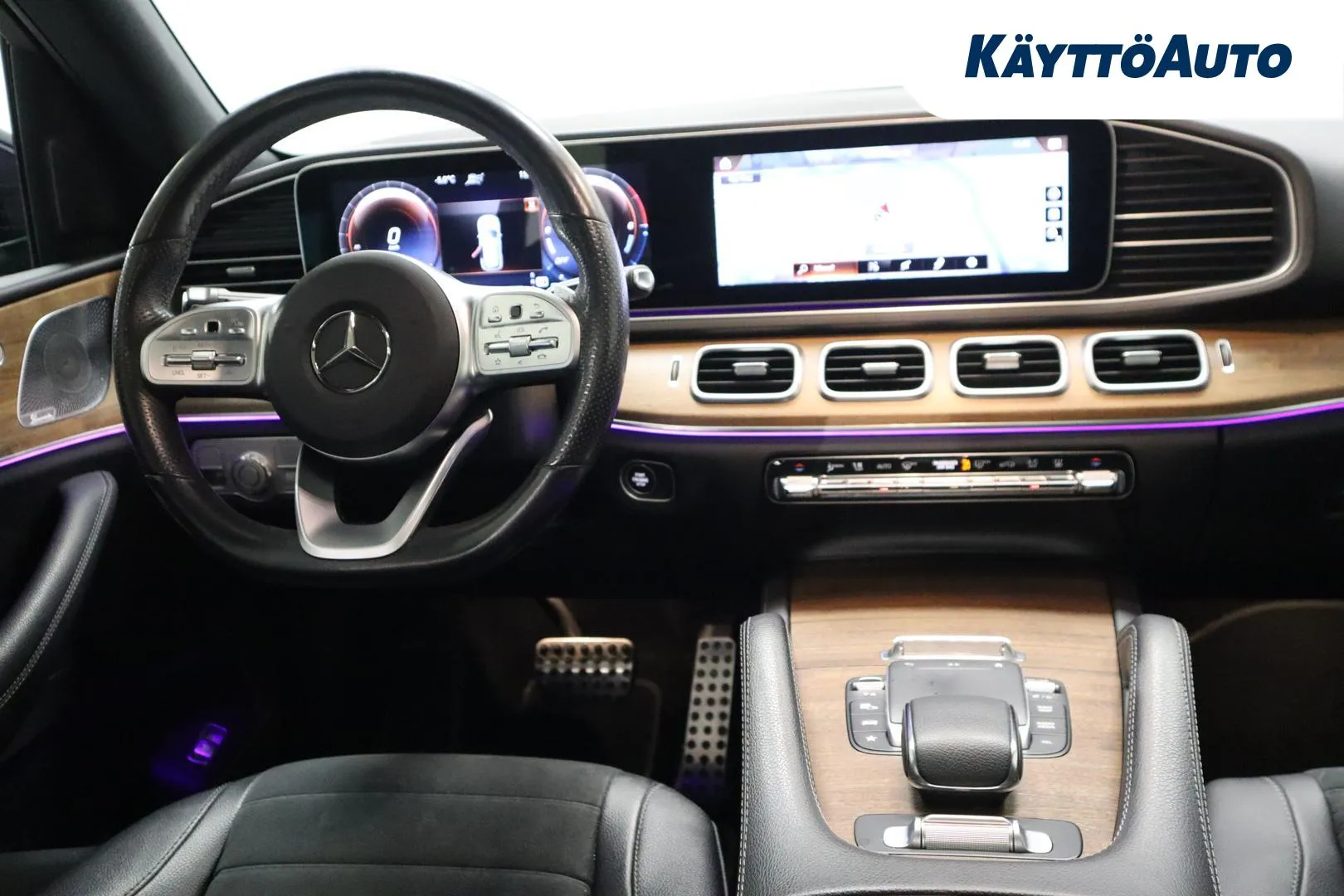 Mercedes-Benz GLE JNL-211 carousel image