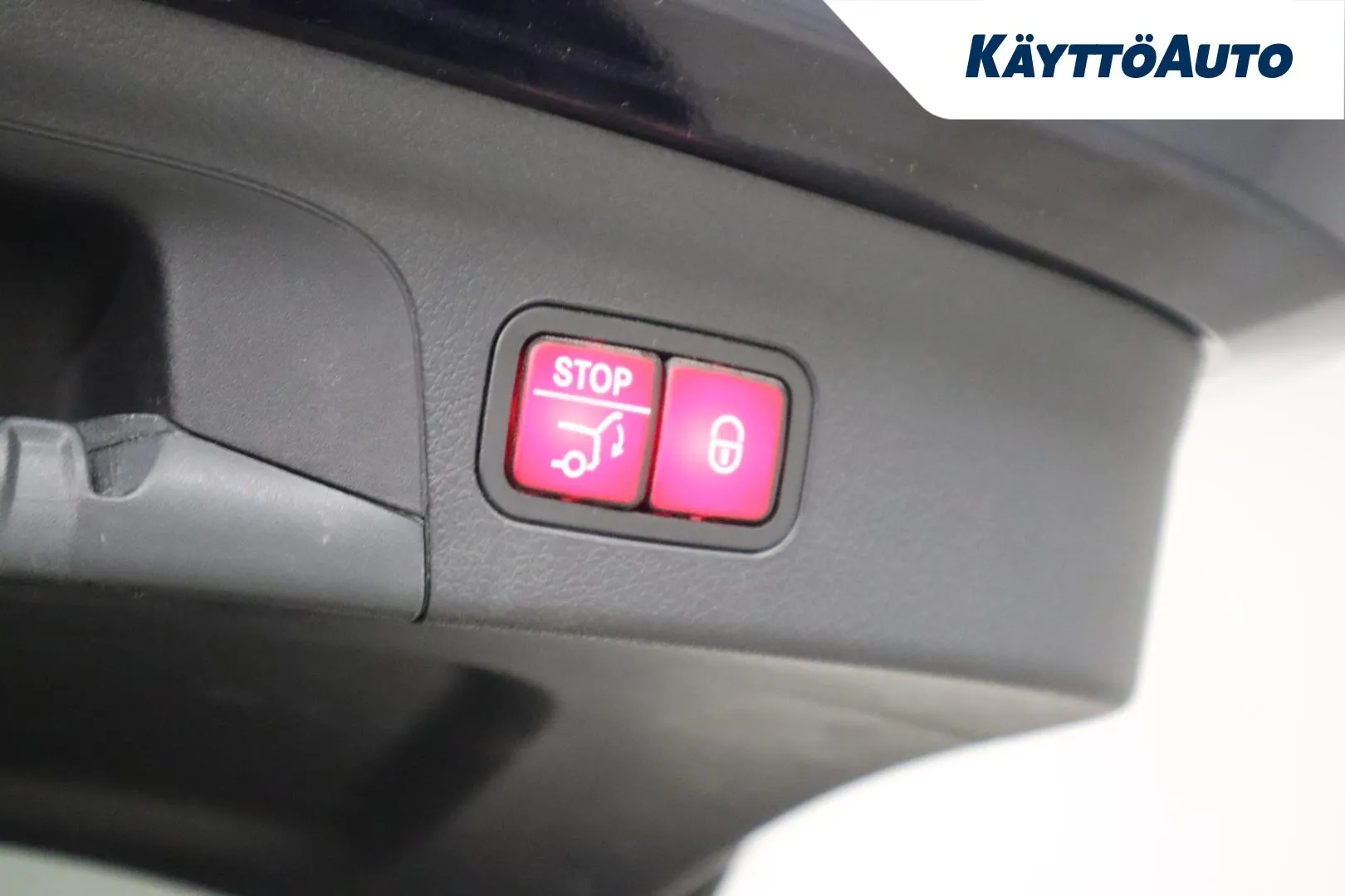 Mercedes-Benz GLE JNL-211 carousel image