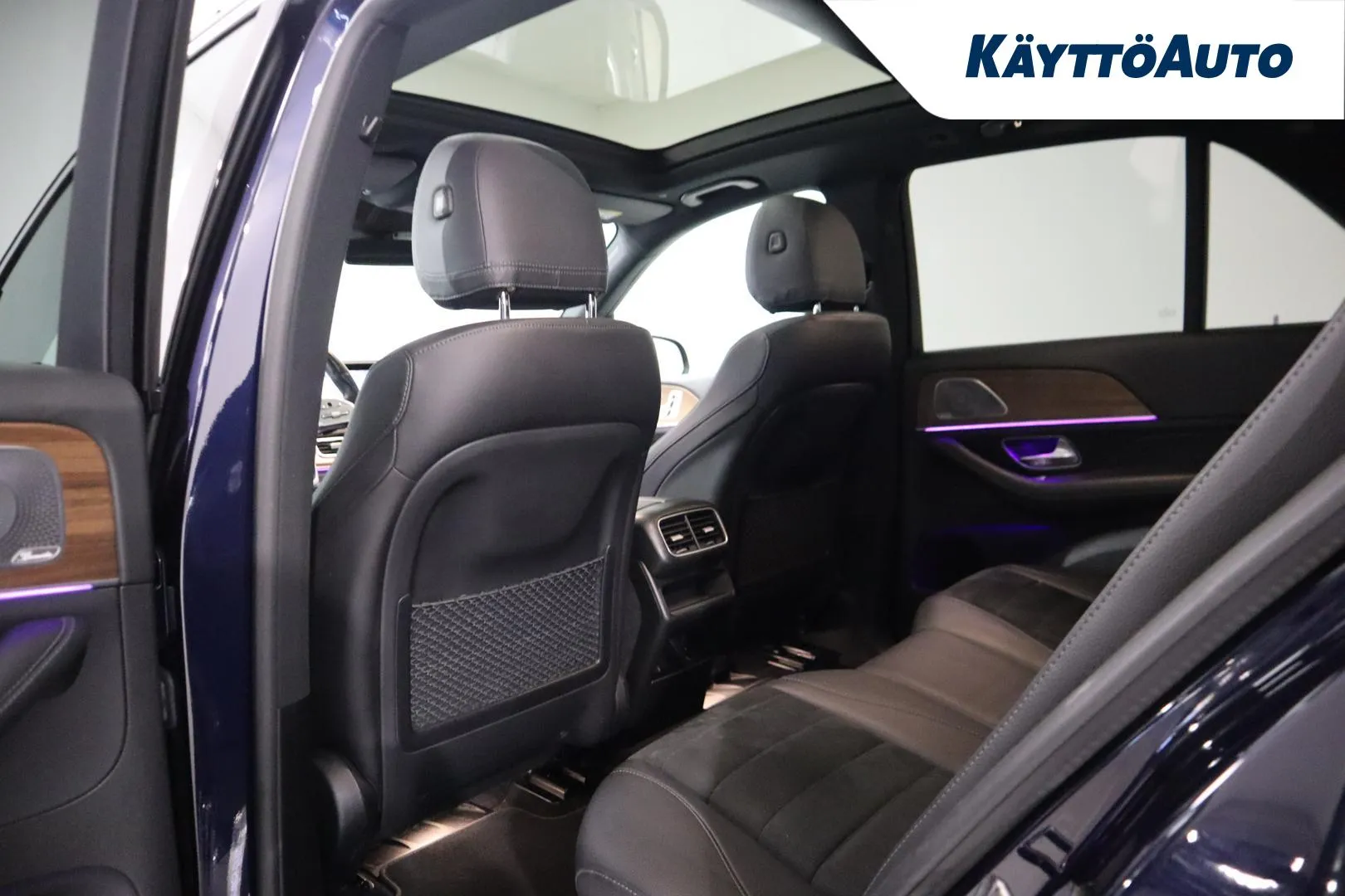 Mercedes-Benz GLE JNL-211 carousel image