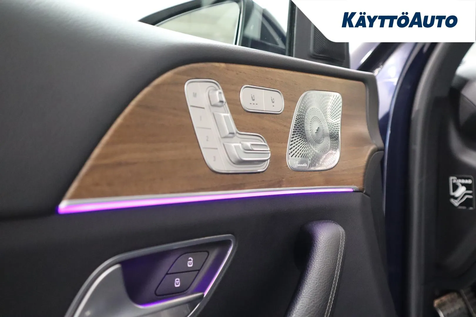 Mercedes-Benz GLE JNL-211 carousel image