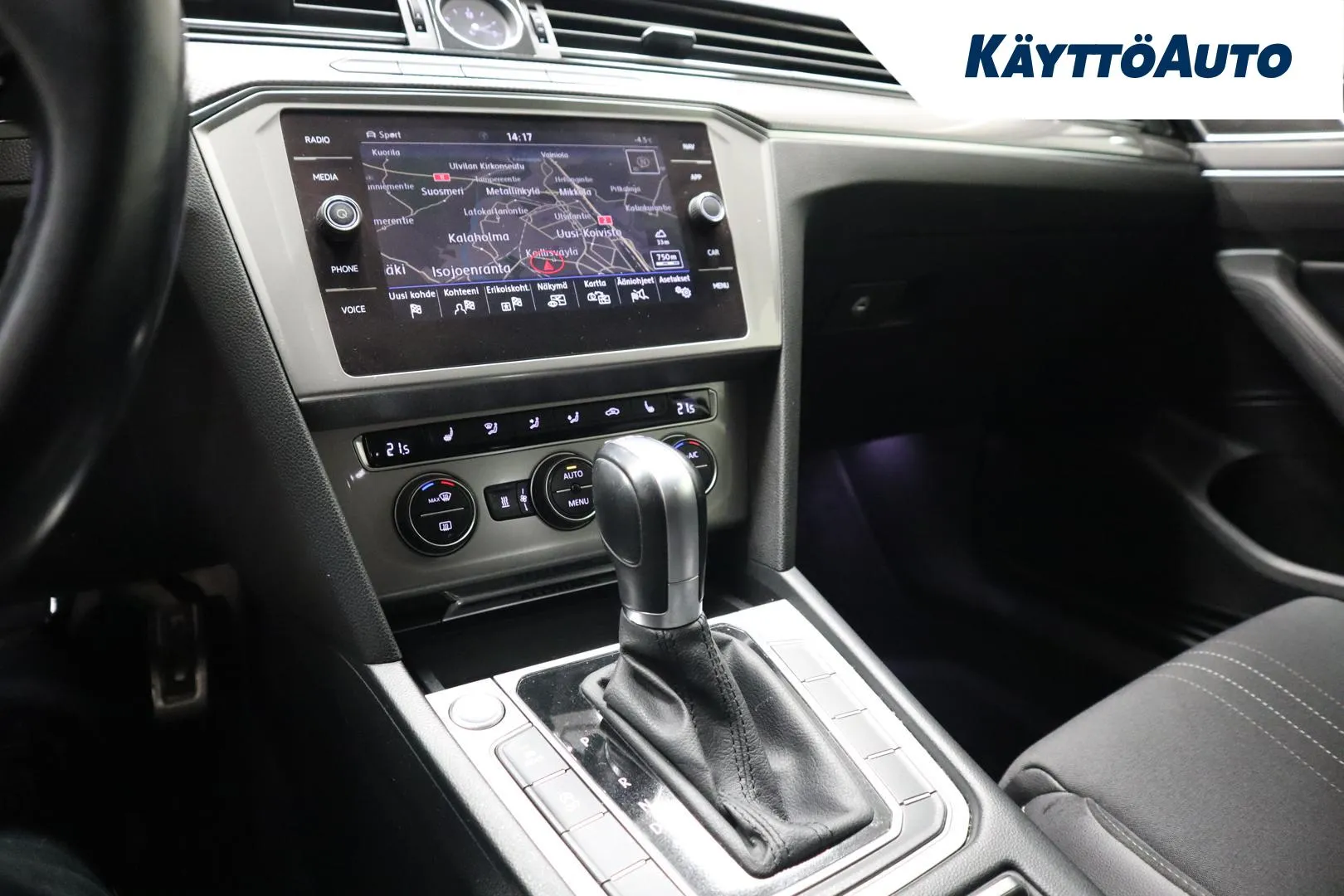 VOLKSWAGEN PASSAT SMU-346 carousel image