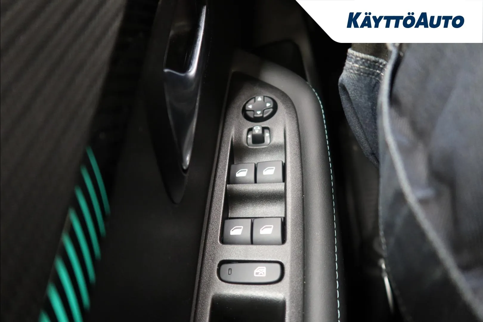 PEUGEOT 208 FOB-853 carousel image