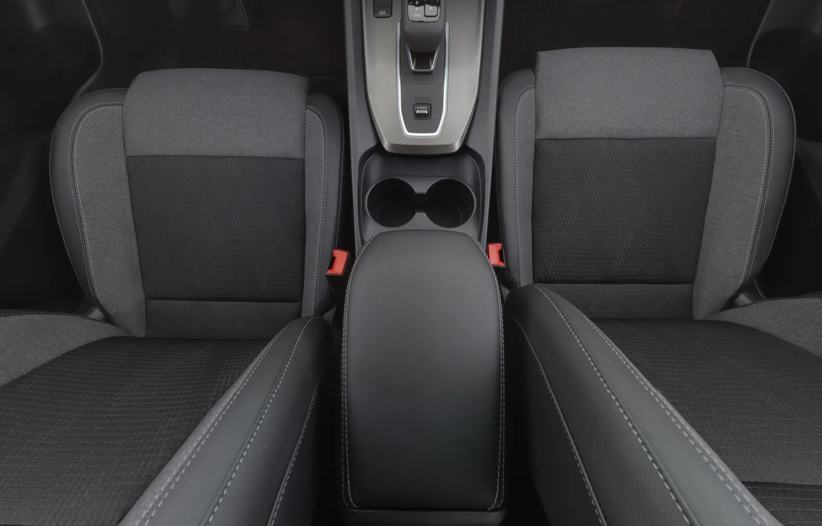 Nissan Qashqai SRN-591 carousel image