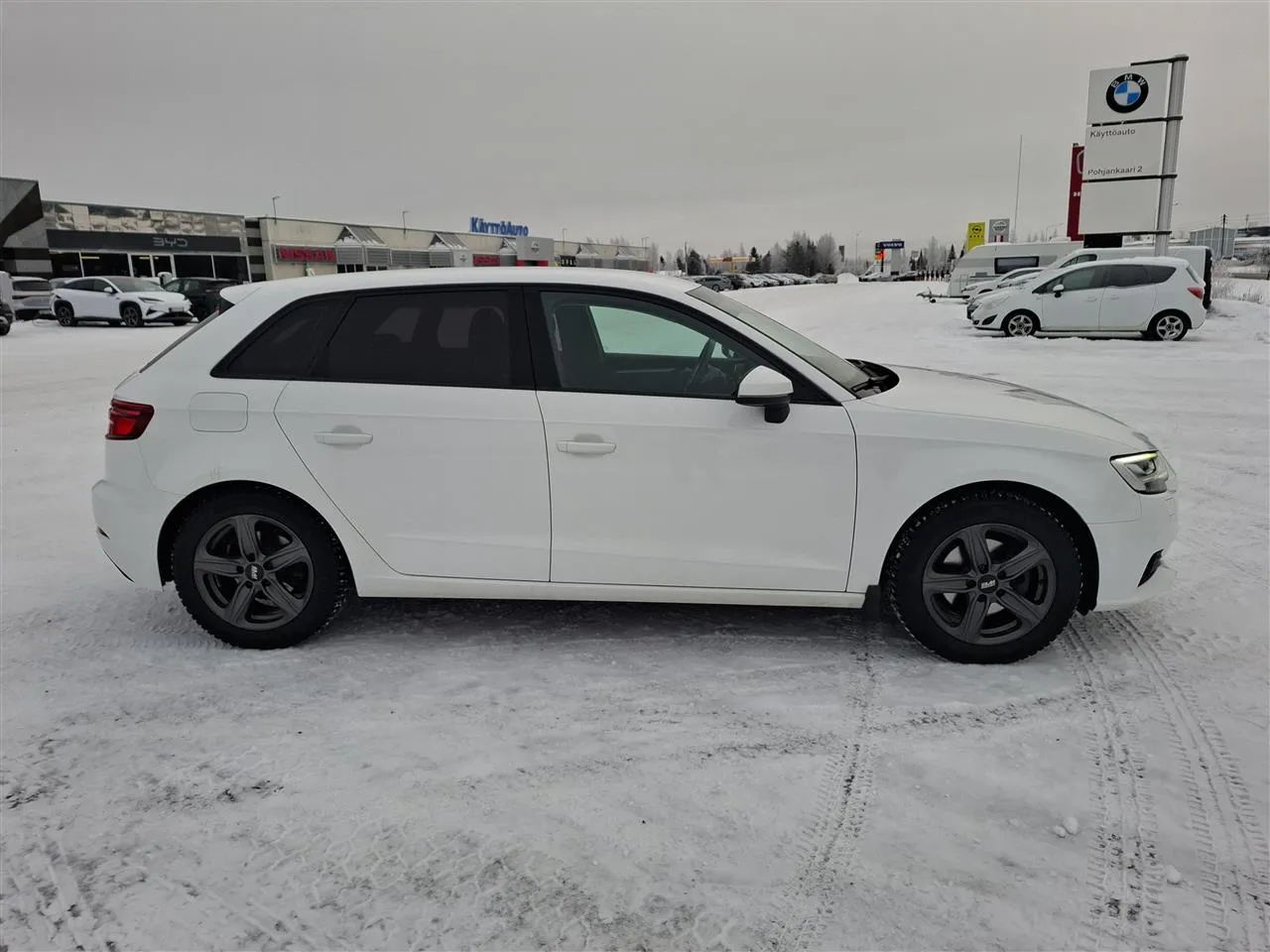 AUDI A3 EOO-752 carousel image