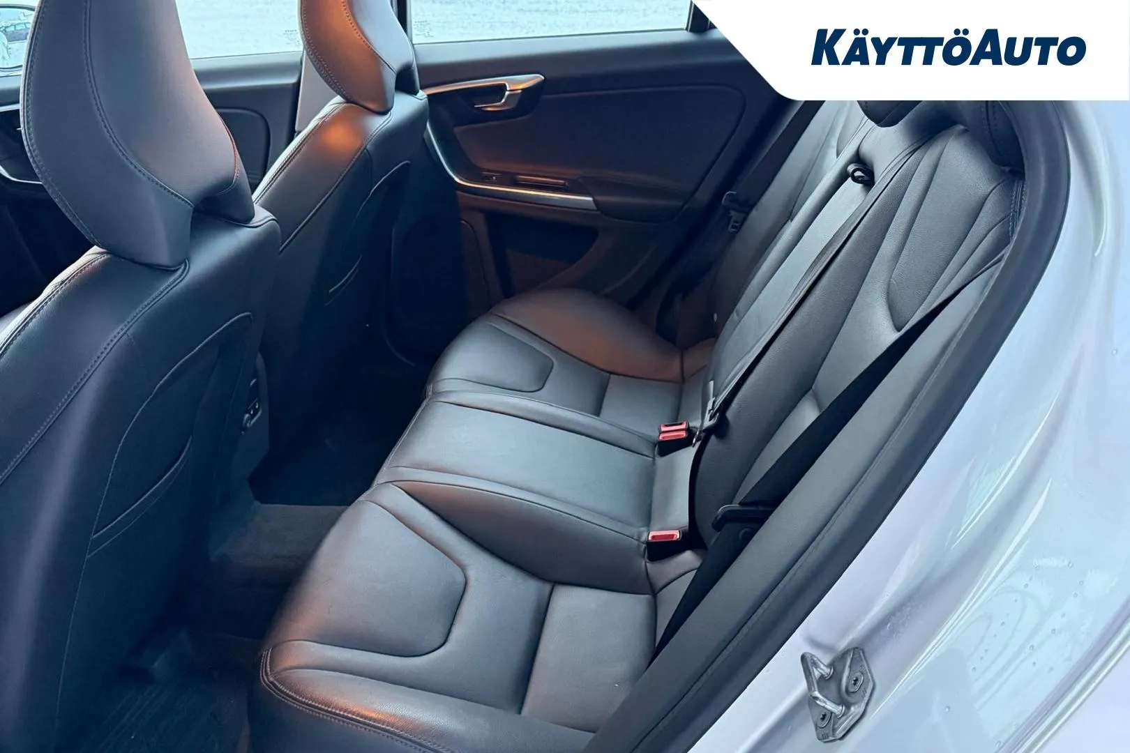 VOLVO S60 JKP-345 carousel image