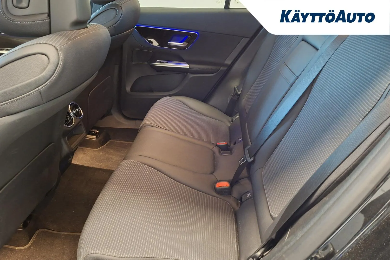 MERCEDES-BENZ GLC YXR-142 carousel image