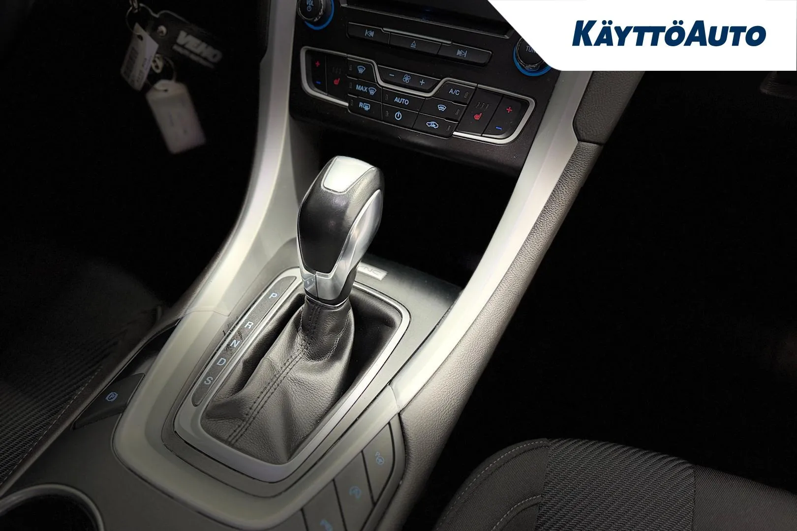 FORD Mondeo SMU-670 carousel image