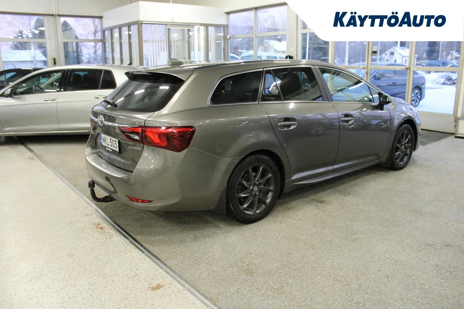 TOYOTA Avensis NKL-303 carousel image