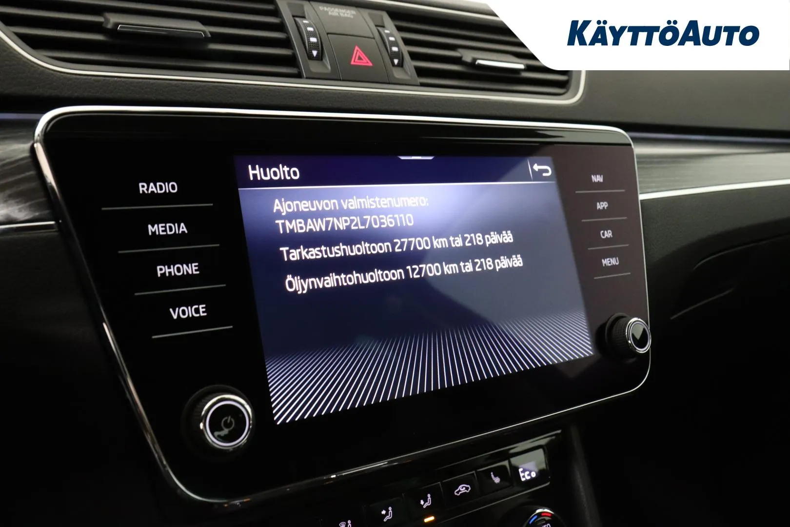 SKODA Superb COJ-641 carousel image