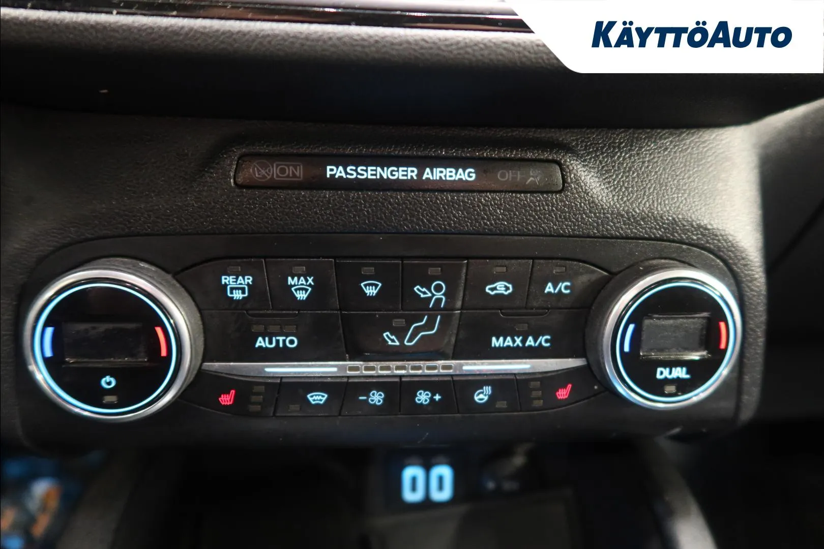 FORD Kuga ETT-129 carousel image