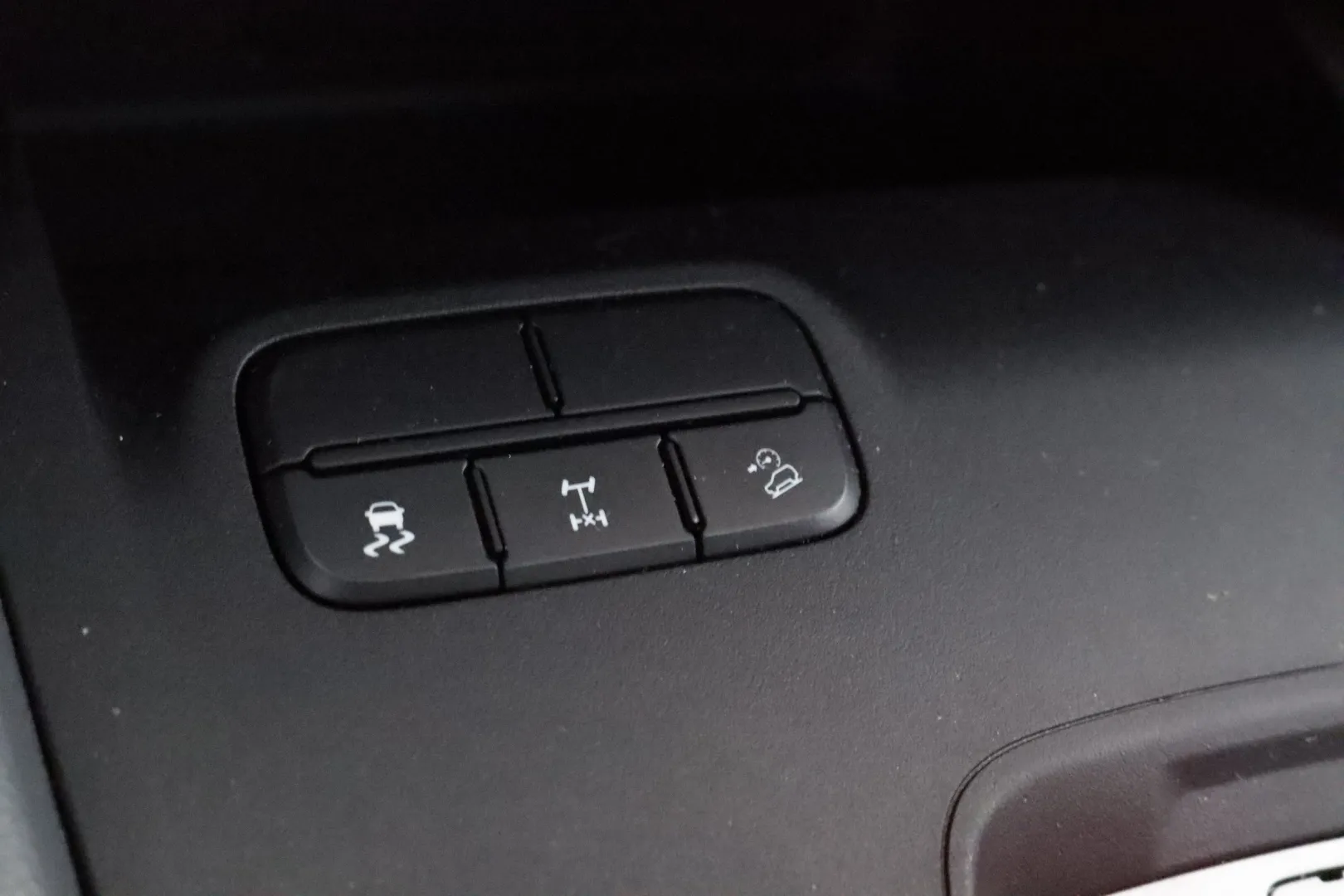 FORD Ranger XOM-343 carousel image