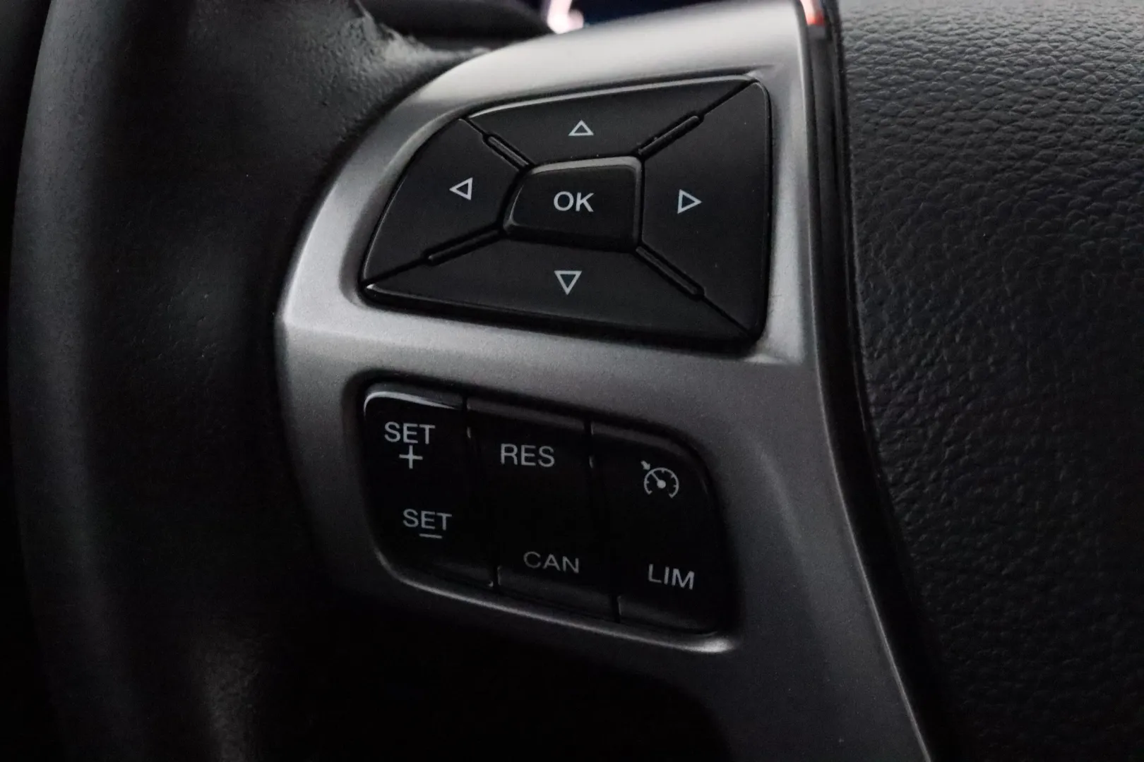 FORD Ranger XOM-343 carousel image