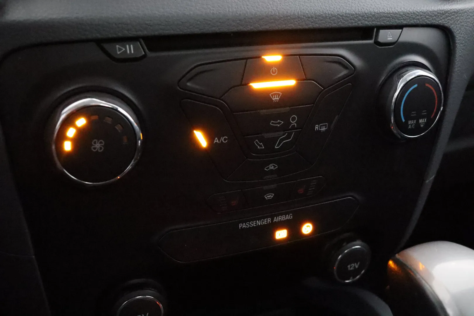 FORD Ranger XOM-343 carousel image