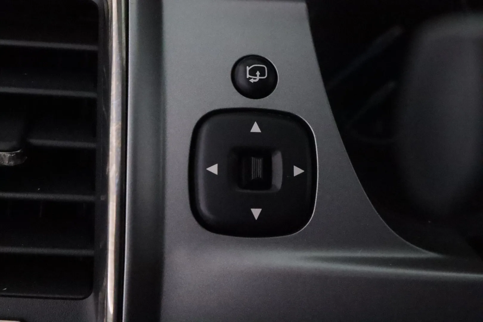 FORD Ranger XOM-343 carousel image