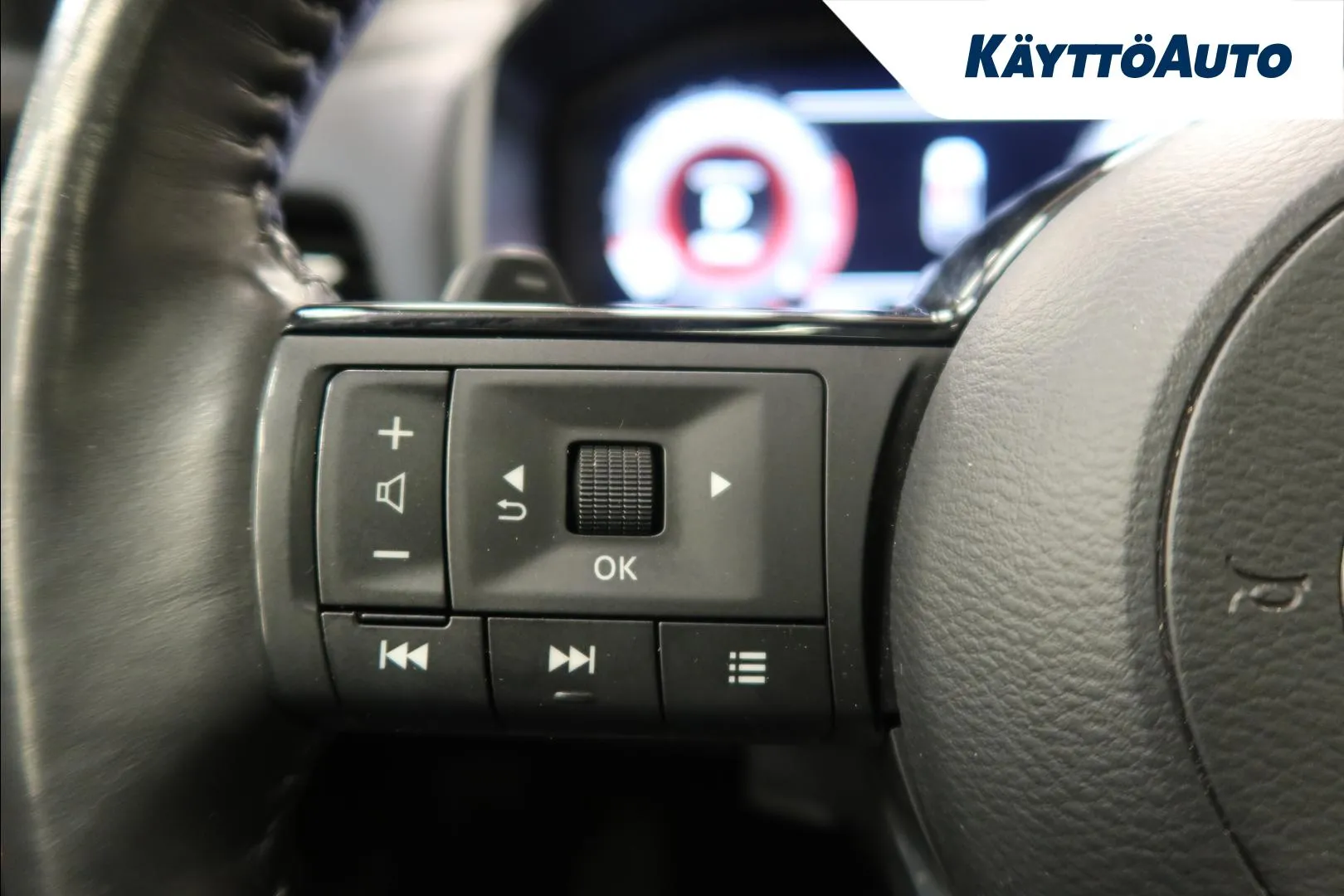 Nissan Qashqai KUU-246 carousel image