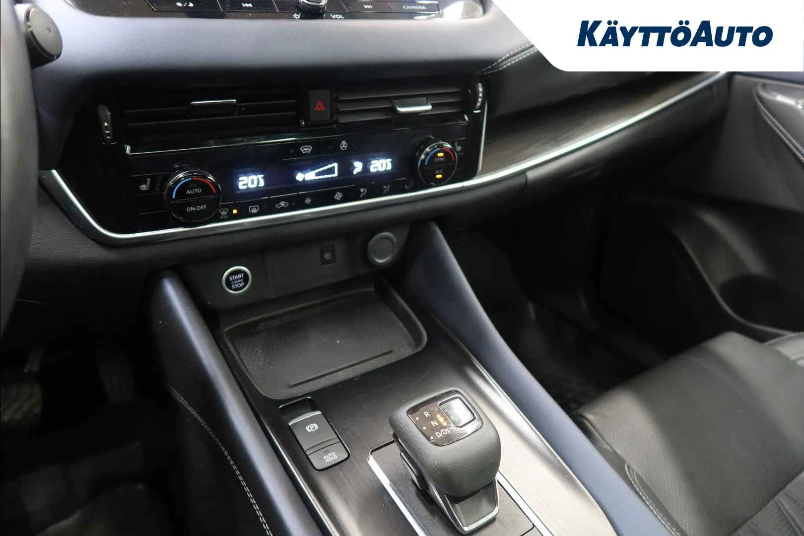 Nissan Qashqai KUU-246 carousel image