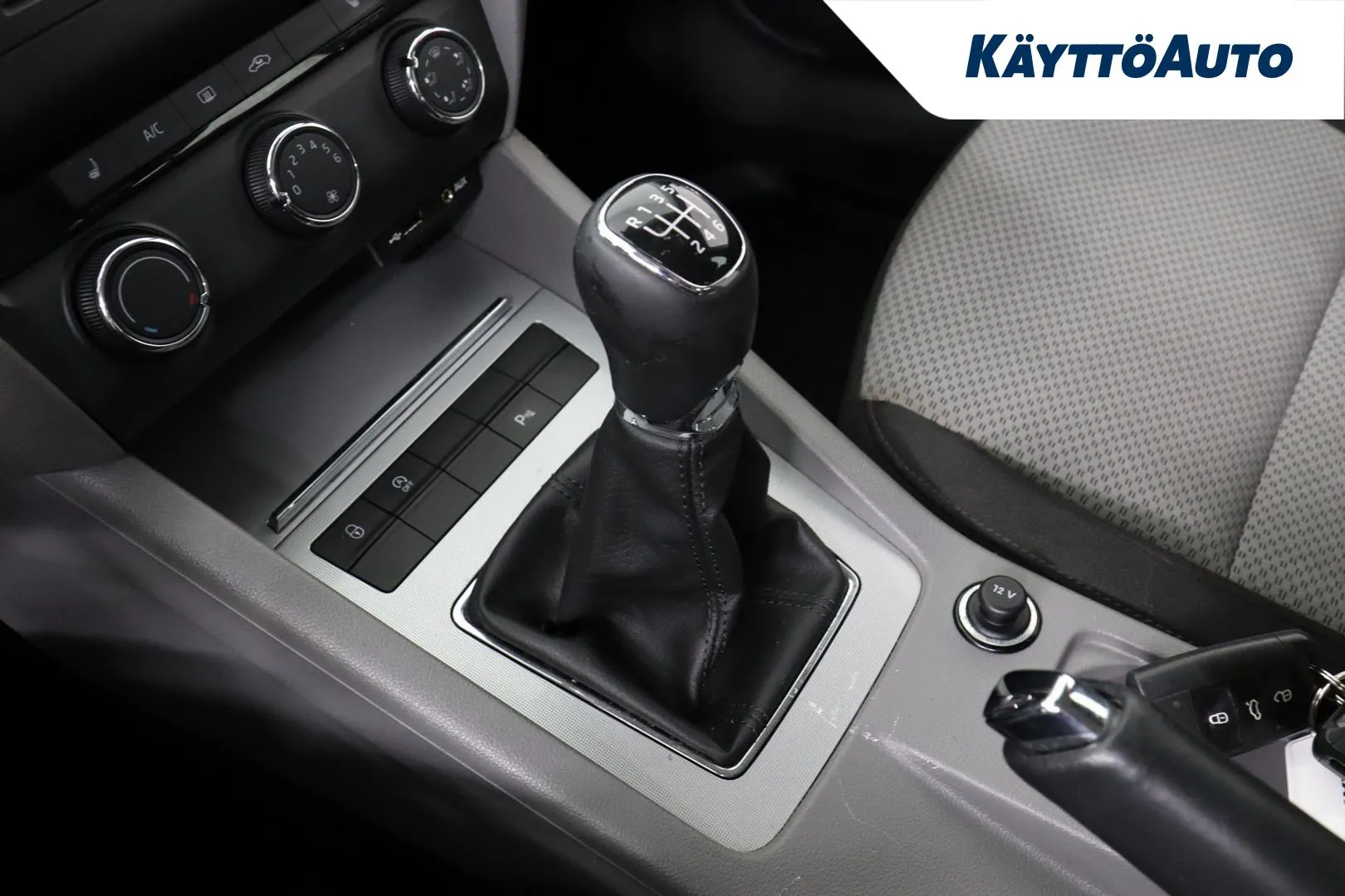 Skoda Octavia ENS-401 carousel image