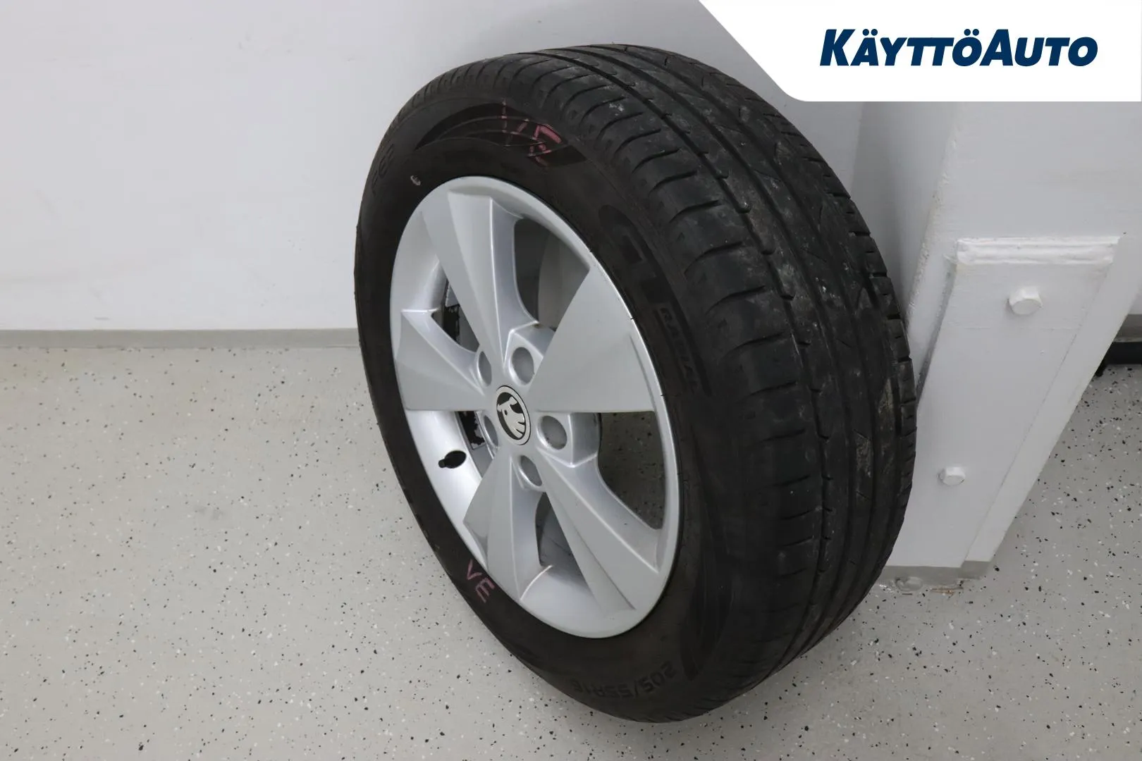 Skoda Octavia ENS-401 carousel image