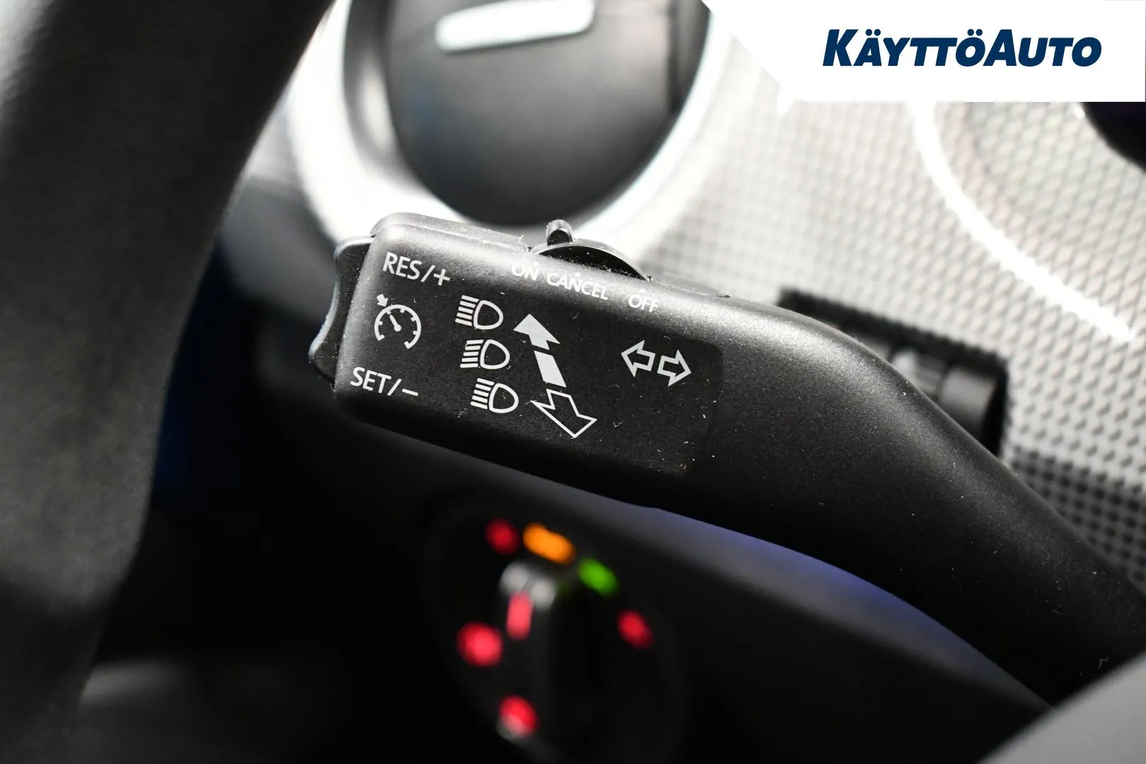 VOLKSWAGEN up! LPT-420 carousel image