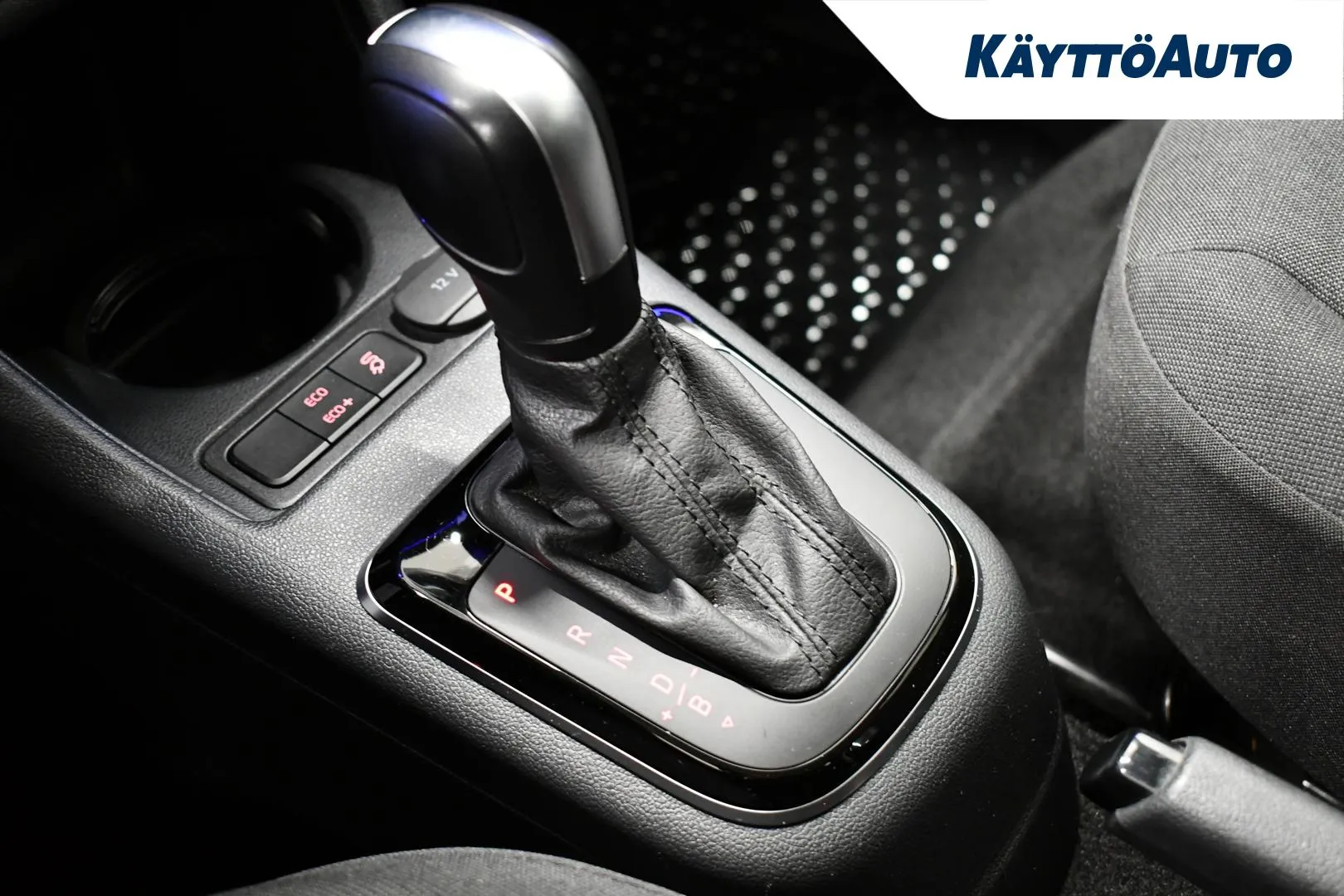 VOLKSWAGEN up! LPT-420 carousel image