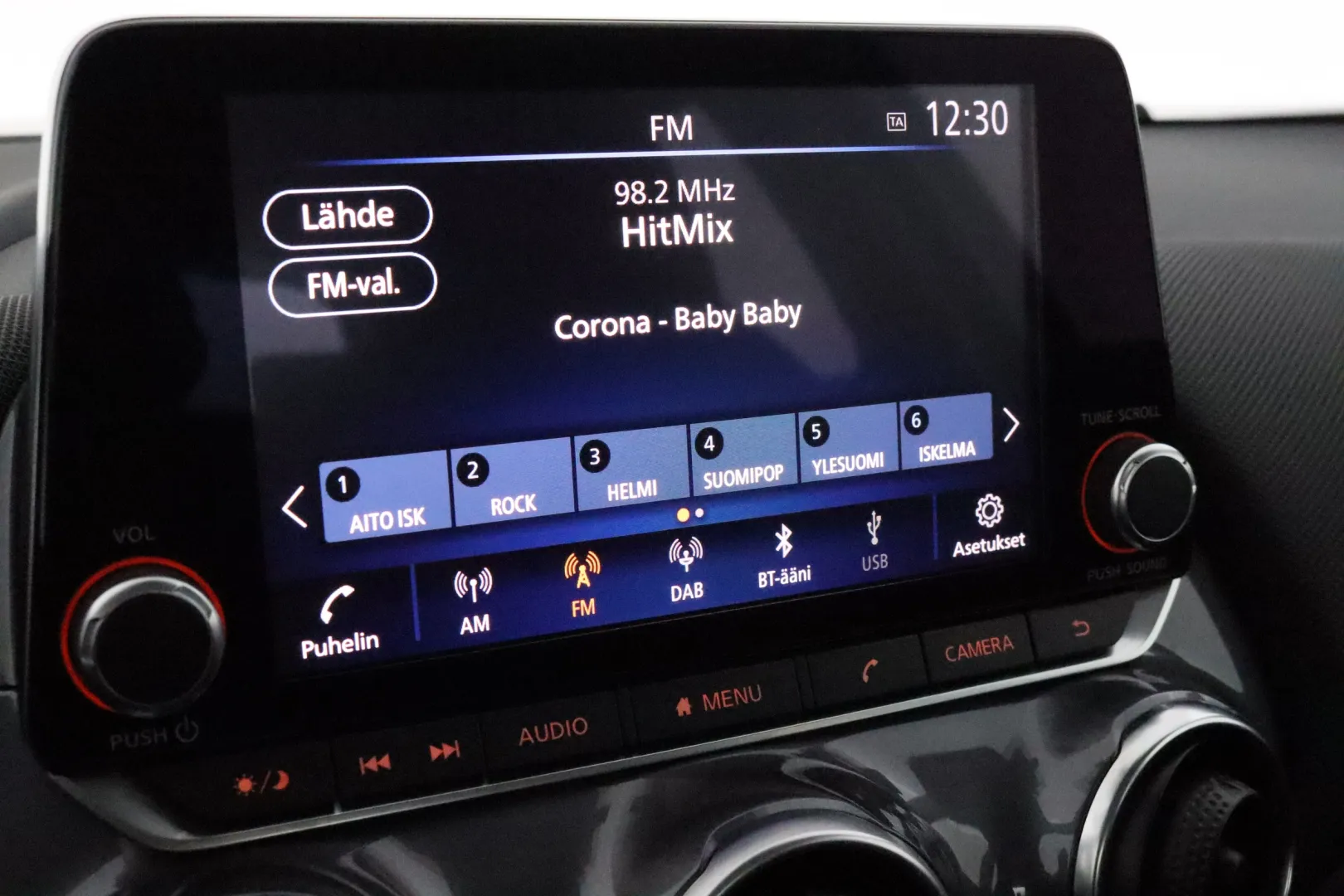 NISSAN Juke OVR-424 carousel image