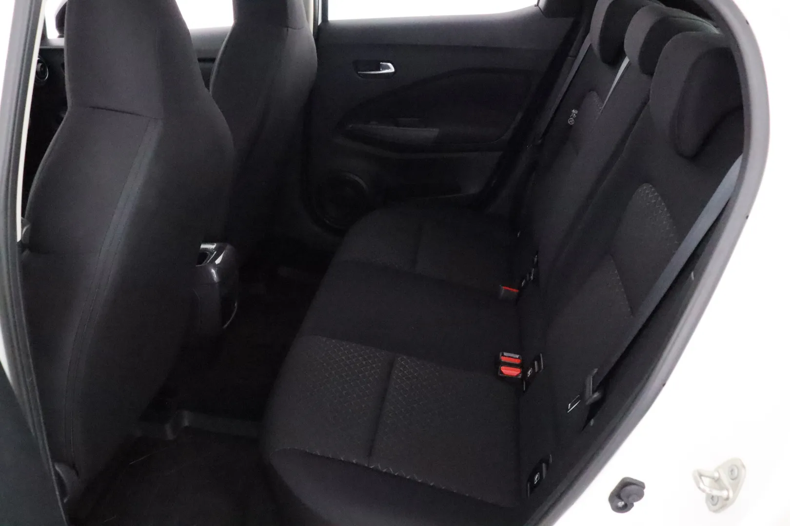 NISSAN Juke OVR-424 carousel image