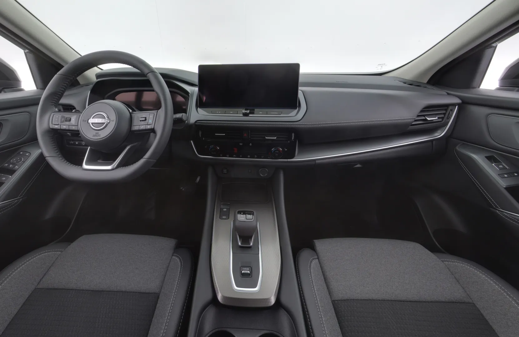 Nissan Qashqai FSR-649 carousel image