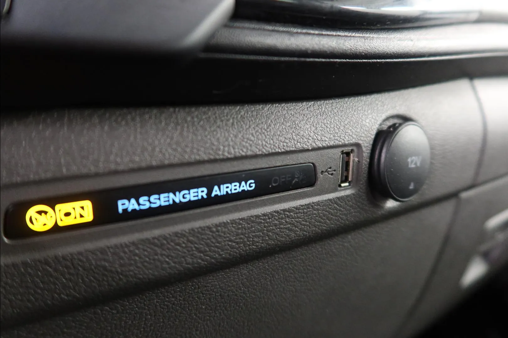 FORD Transit CRN-306 carousel image