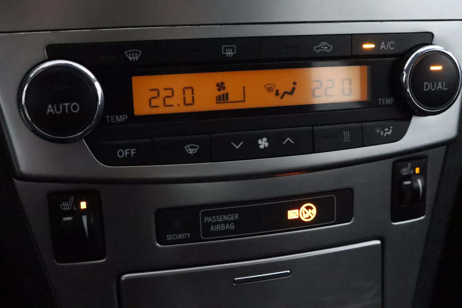 TOYOTA Avensis JIS-135 carousel image