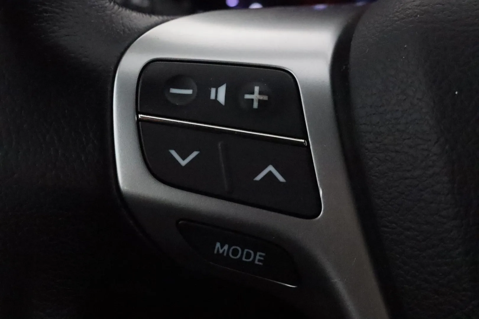 TOYOTA Avensis JIS-135 carousel image