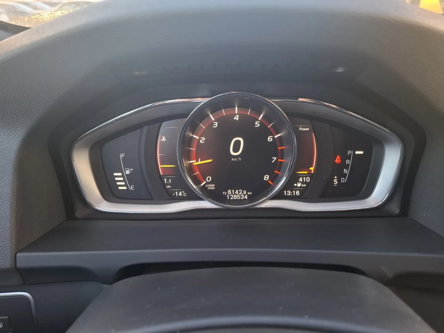 VOLVO S60 JKU-251 carousel image