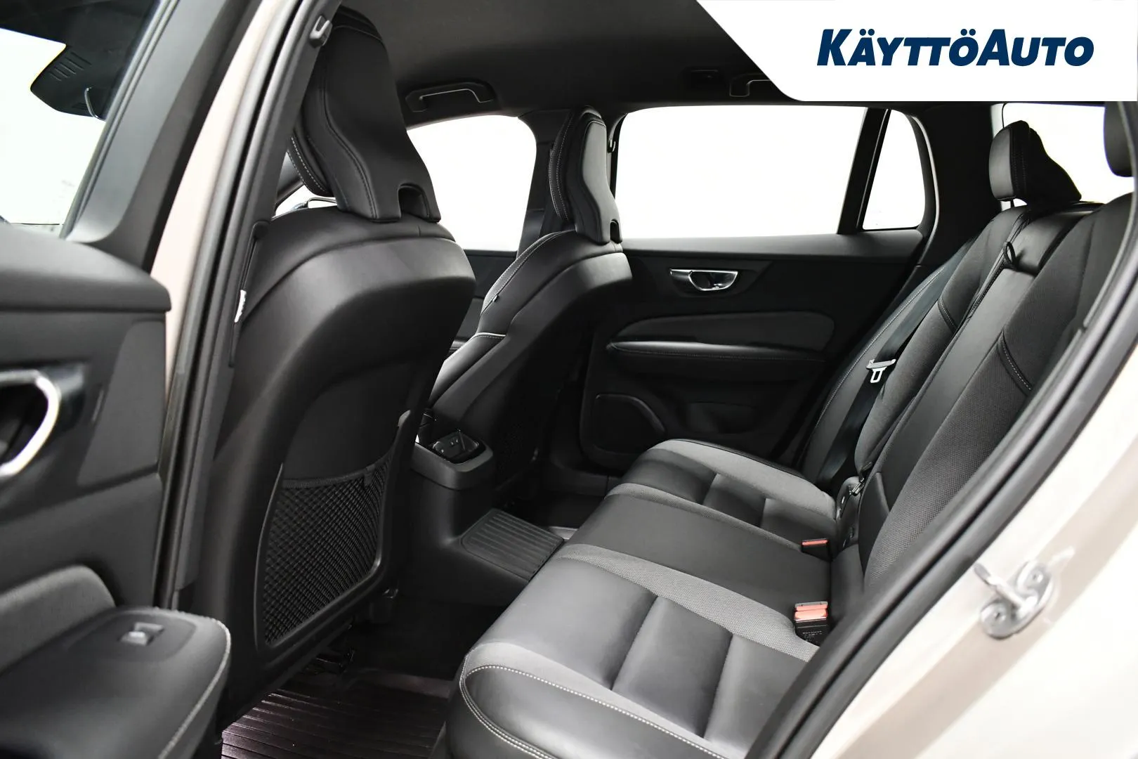 VOLVO V60 NMT-285 carousel image