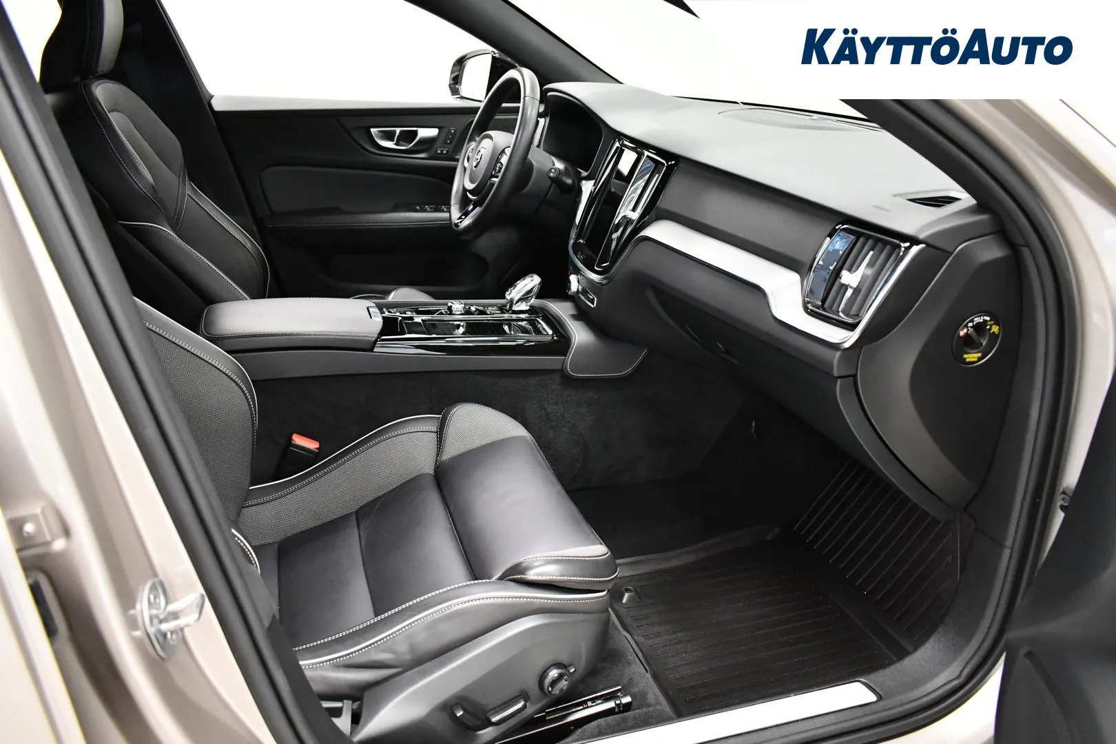 VOLVO V60 NMT-285 carousel image