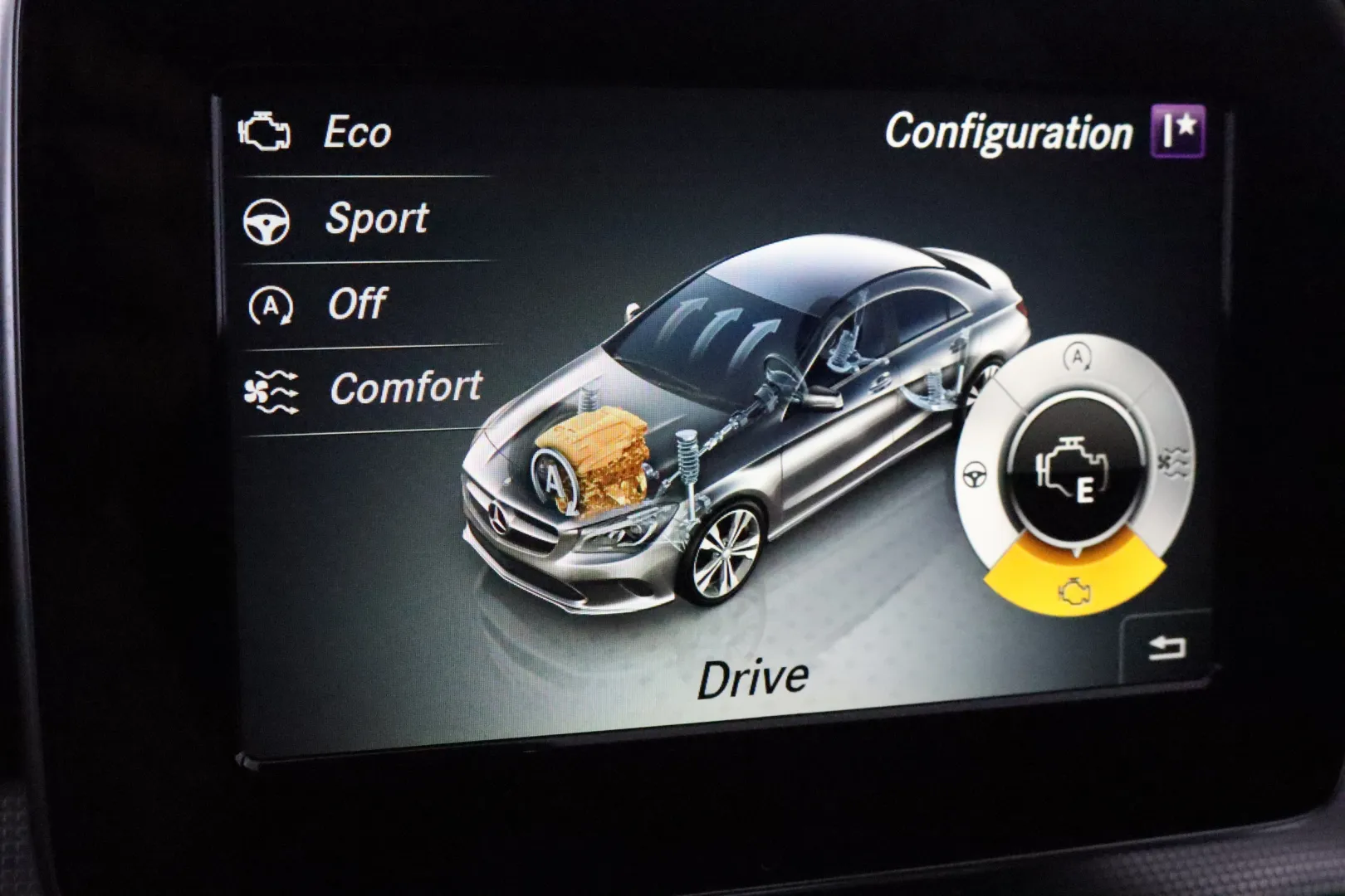 MERCEDES-BENZ CLA ZLE-827 carousel image