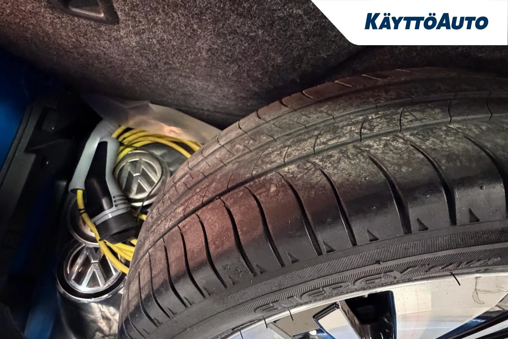 VOLKSWAGEN up! OUU-720 carousel image