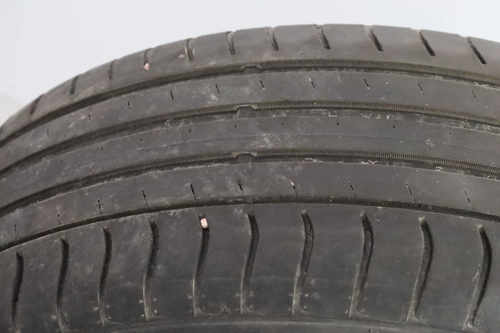 VOLKSWAGEN Passat FOF-648 carousel image