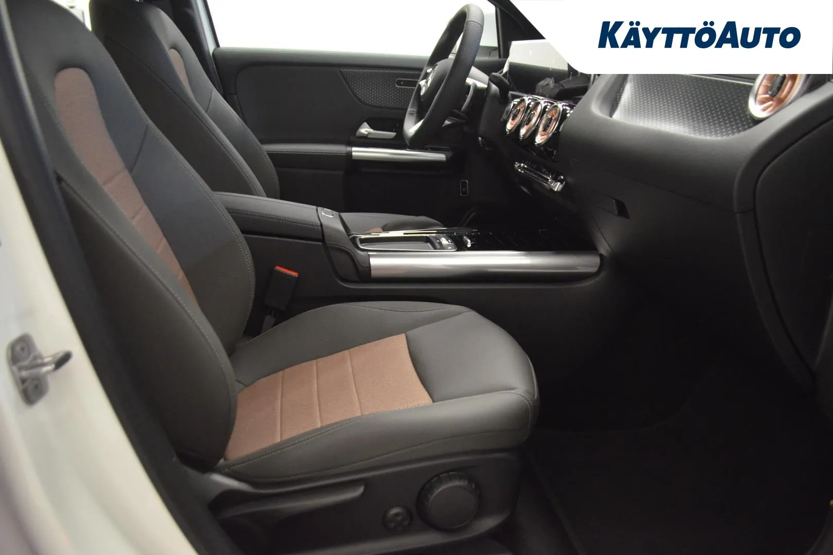 Mercedes-Benz EQA KXP-853 carousel image