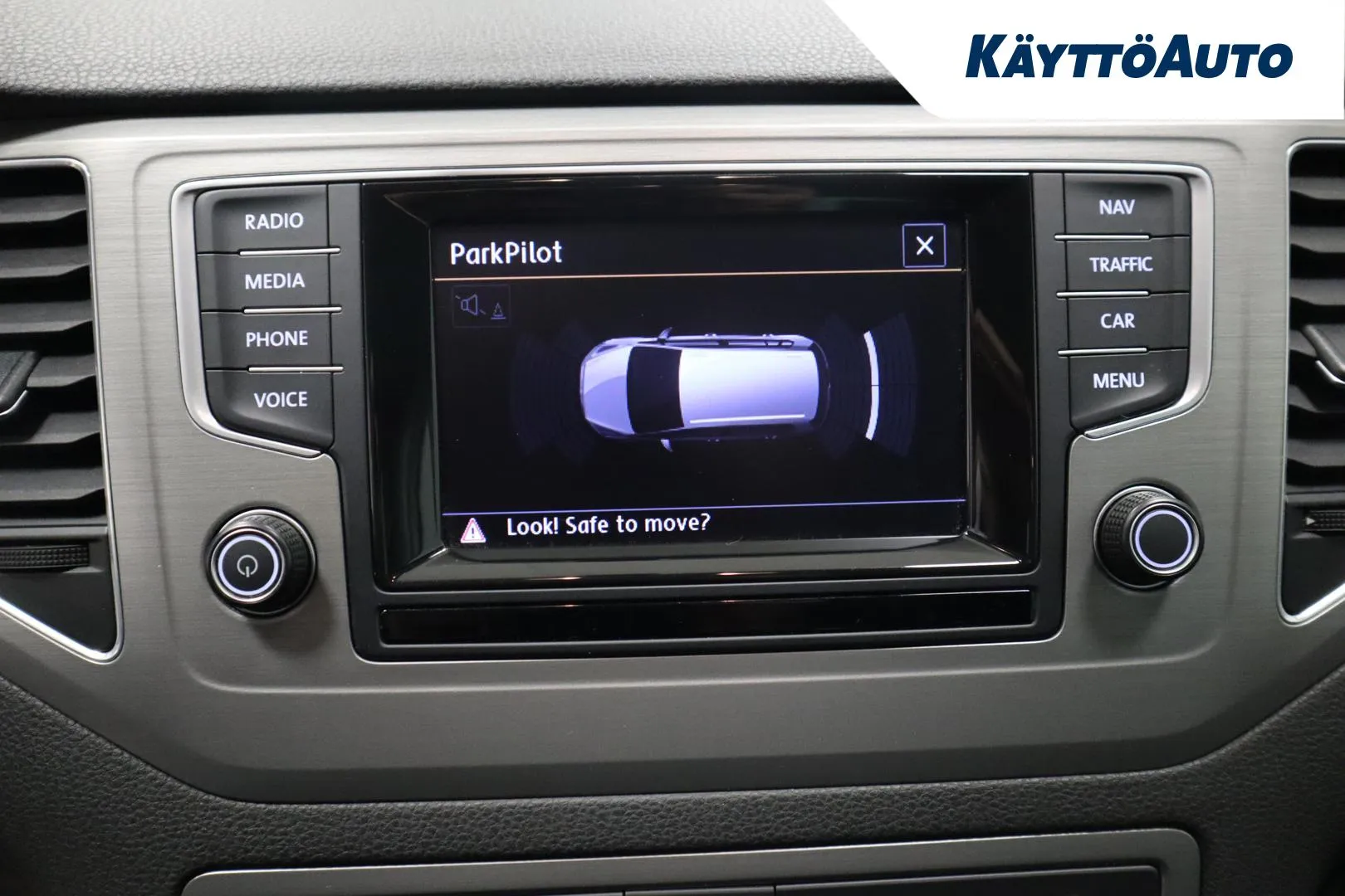 VOLKSWAGEN Golf Sportsvan ENJ-439 carousel image