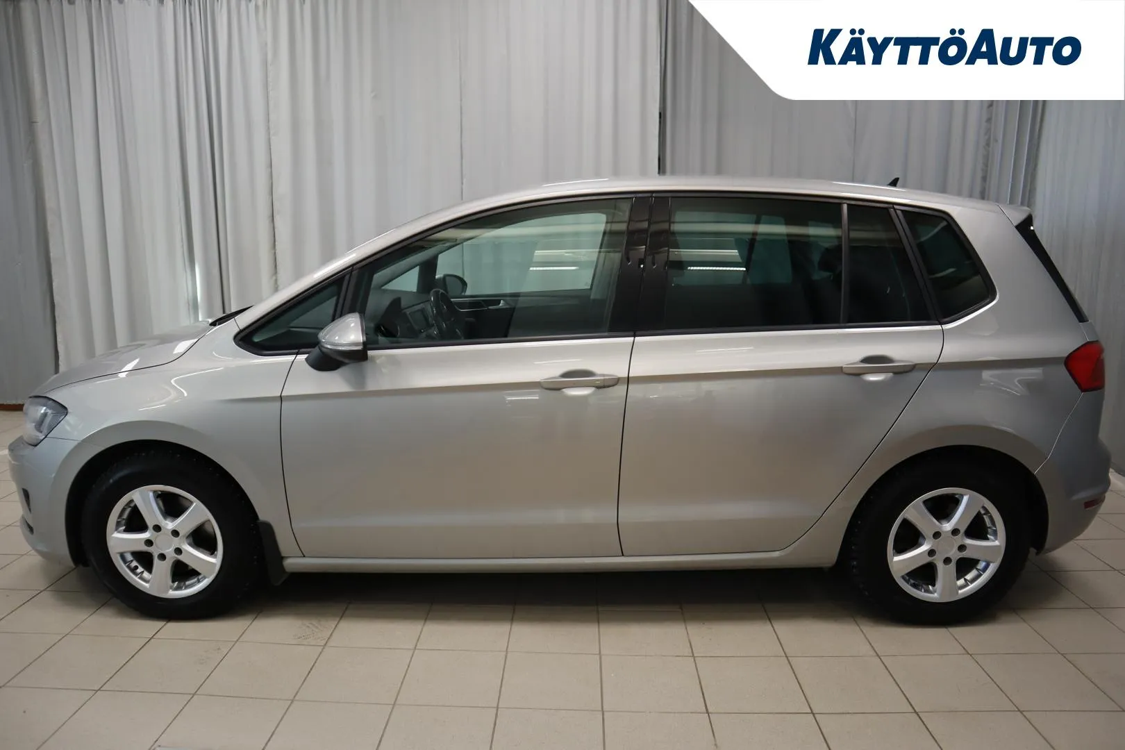 VOLKSWAGEN Golf Sportsvan ENJ-439 carousel image