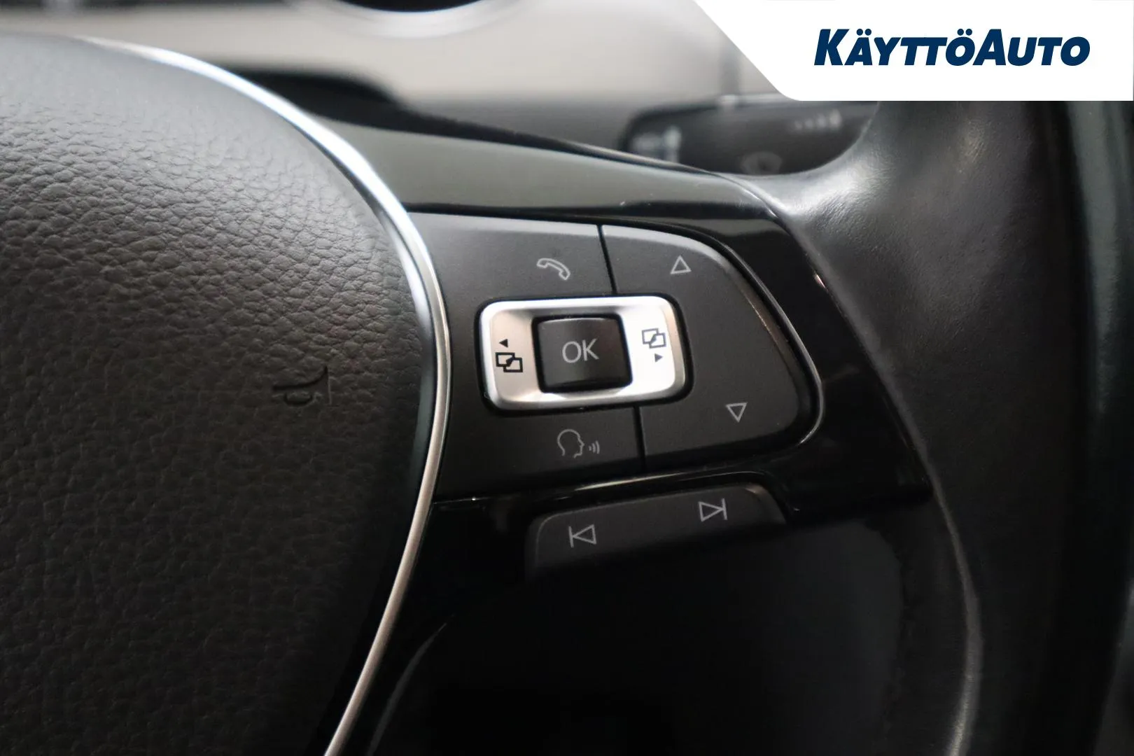 VOLKSWAGEN Golf Sportsvan ENJ-439 carousel image