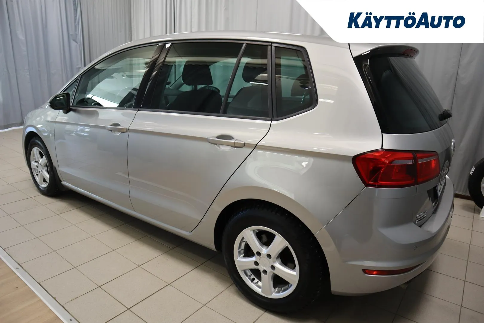 VOLKSWAGEN Golf Sportsvan ENJ-439 carousel image