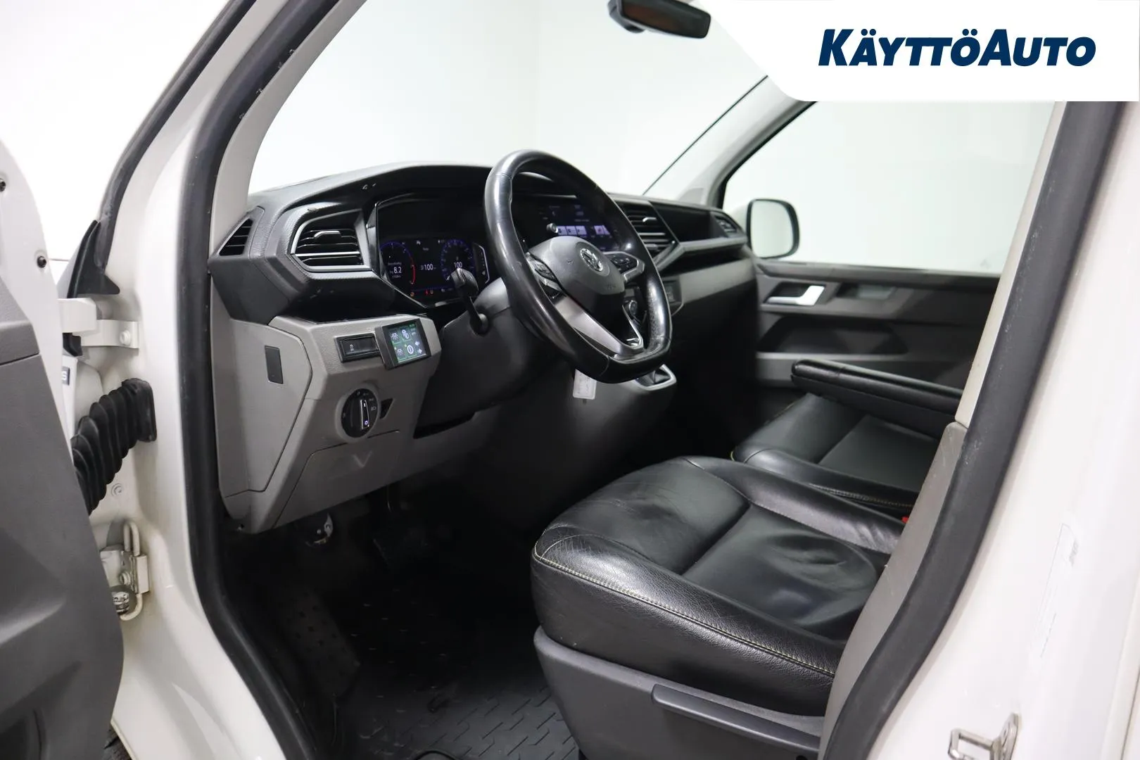 VOLKSWAGEN Transporter COP-501 carousel image