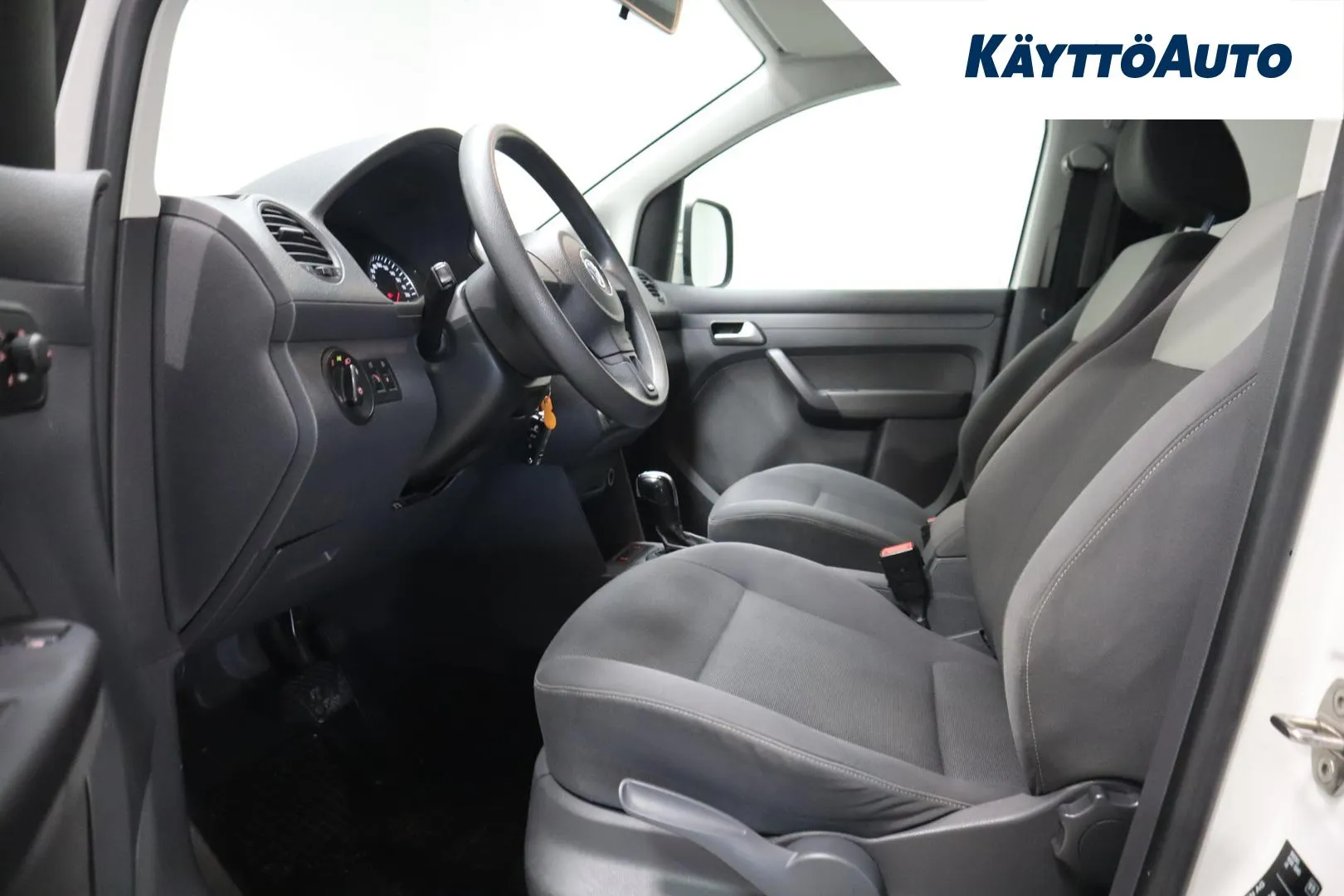 VOLKSWAGEN Caddy Maxi EMH-485 carousel image