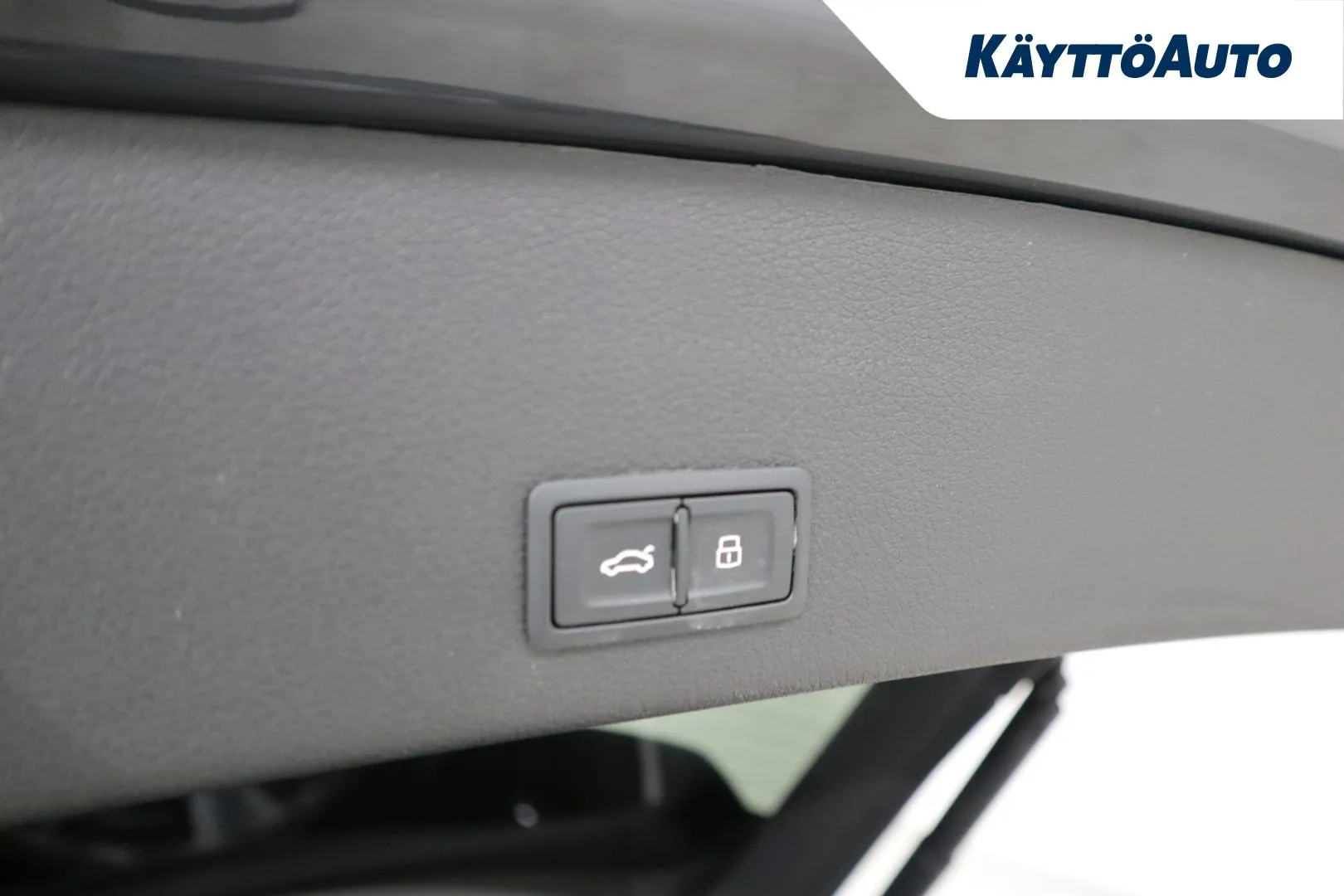 Audi Q8 e-tron EUR-767 carousel image