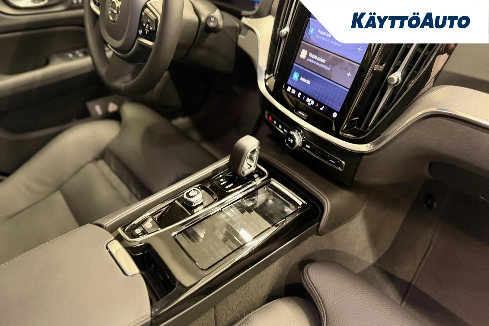 VOLVO V60 RXA-960 carousel image