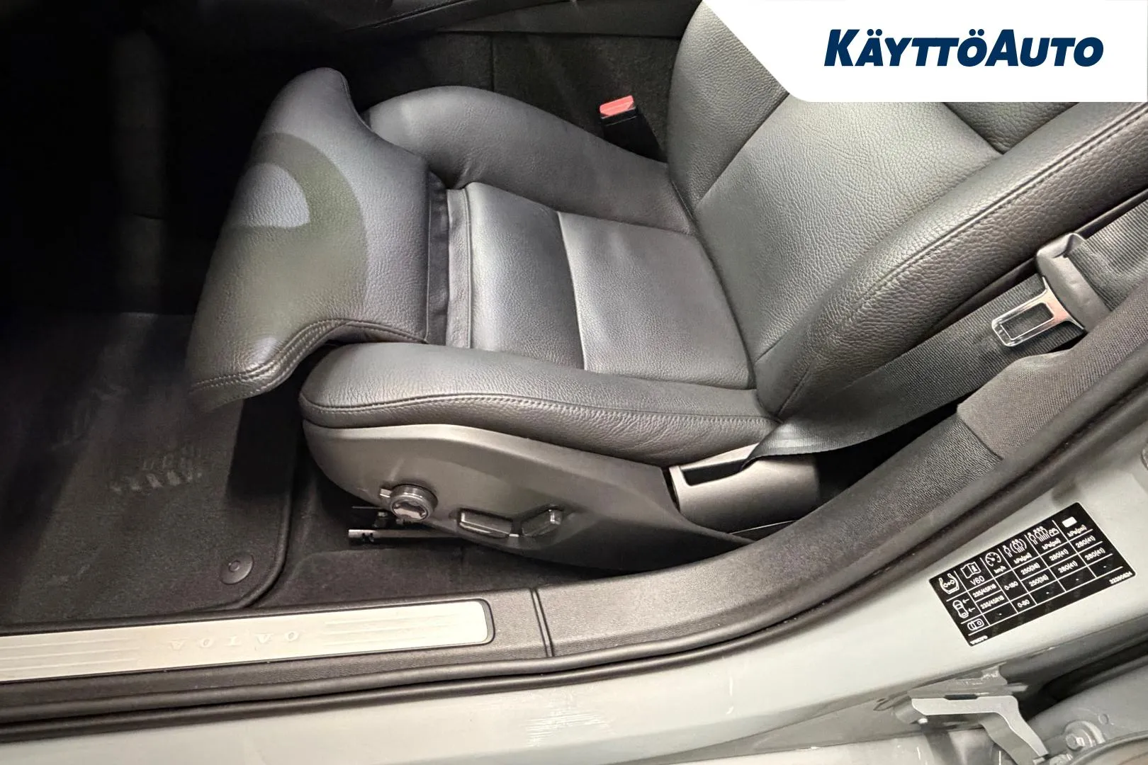 VOLVO V60 RXA-960 carousel image