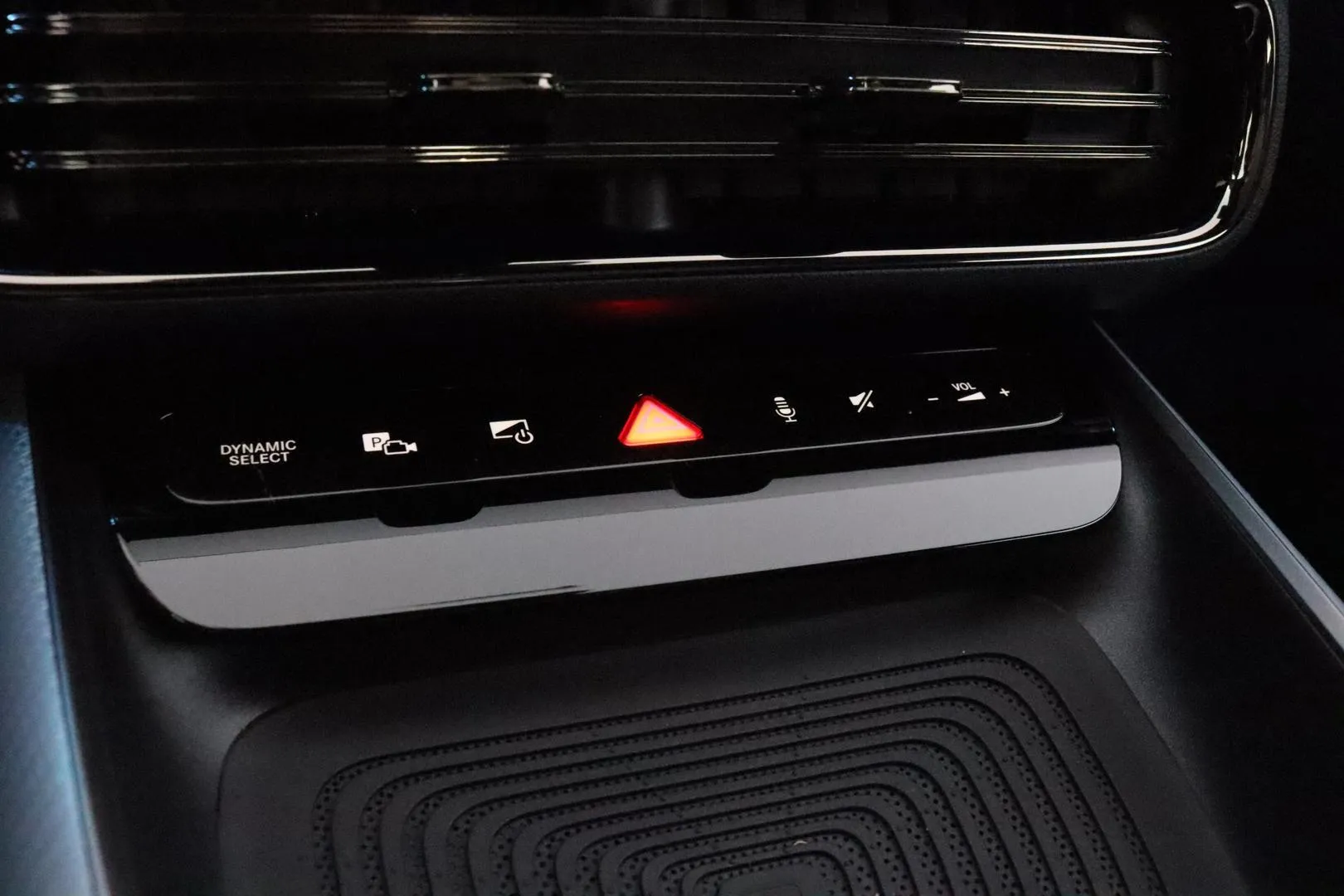 Mercedes-Benz CLA SRP-203 carousel image