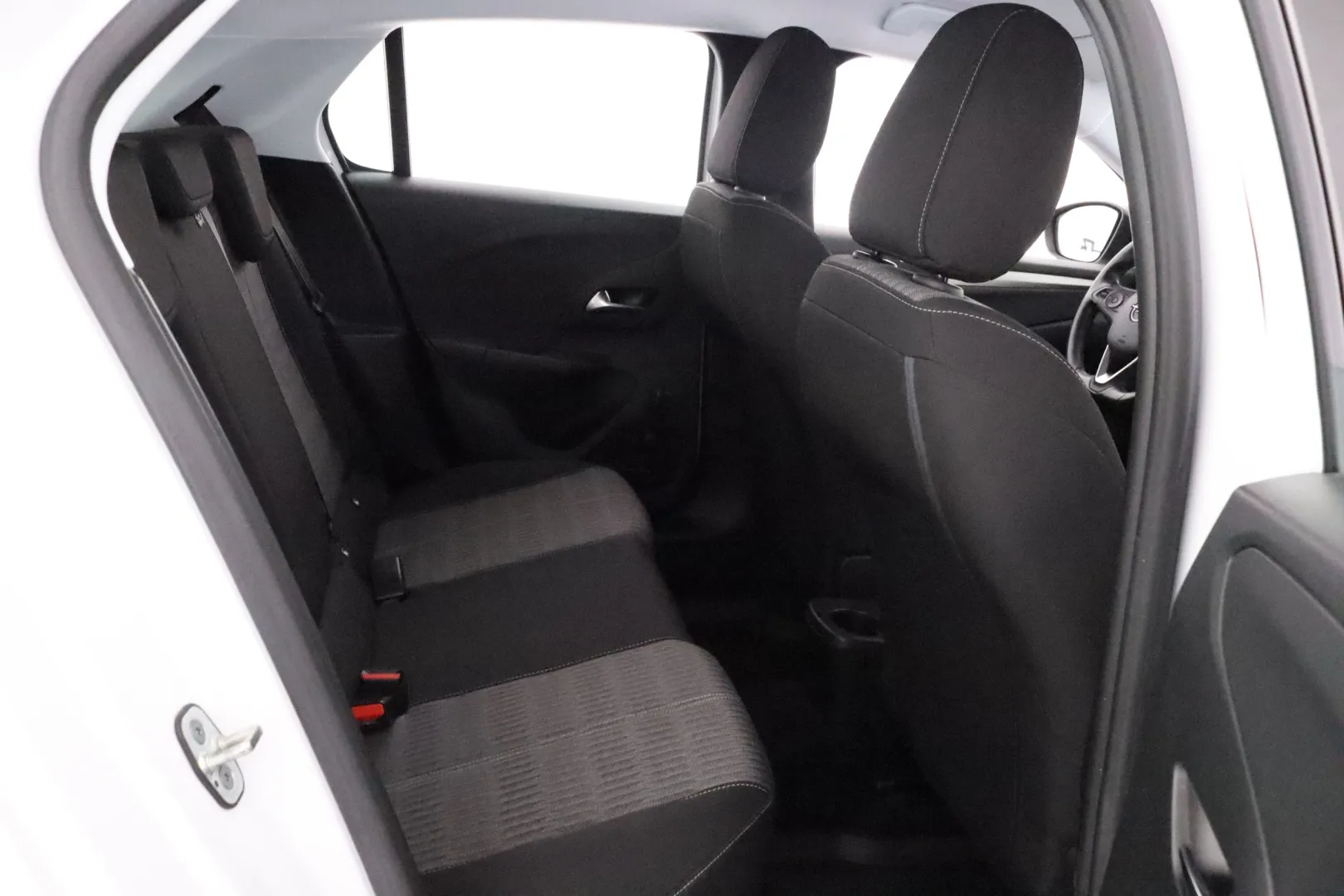 OPEL Corsa ZNA-144 carousel image