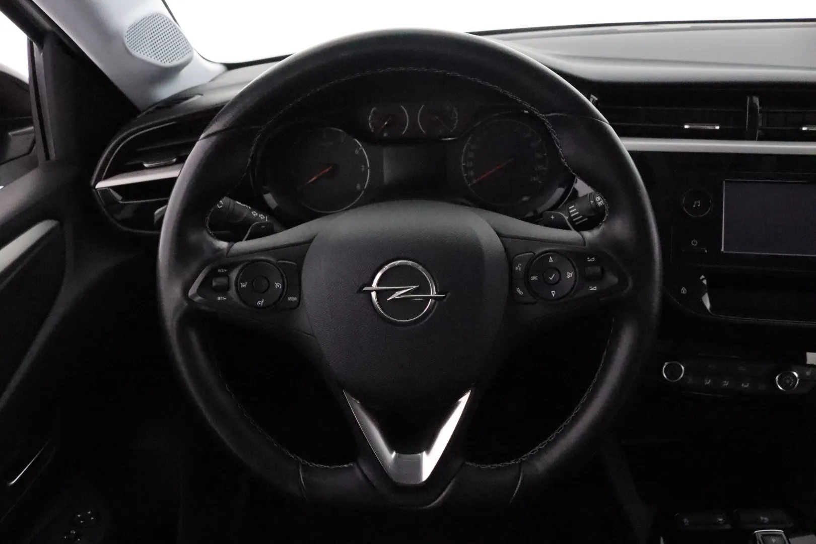 OPEL Corsa ZNA-144 carousel image